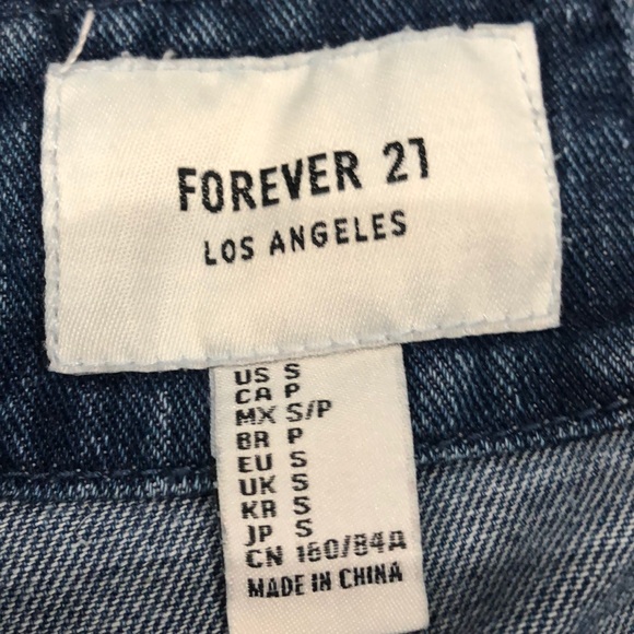 Forever 21 Jean jacket - Picture 3 of 5
